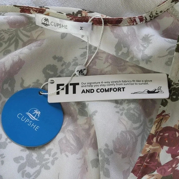 Cupshe Smocked Ruffle Dress, Long Sleeve NWT - Picture 7 of 9